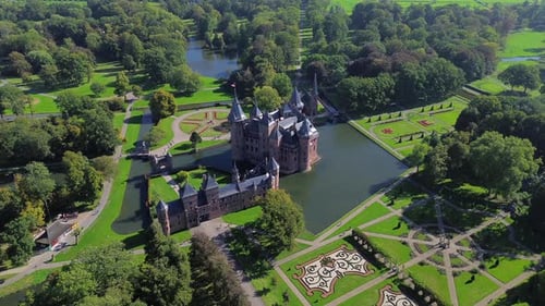 Top view of the largest castle in the Netherlands, De Haar.