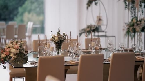 Elegant Wedding Banquet Table Setup for Reception