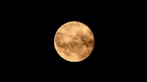 Experience the Mesmerizing Full Moon Rise Through Clouds in Stunning Cinematic Time Lapse