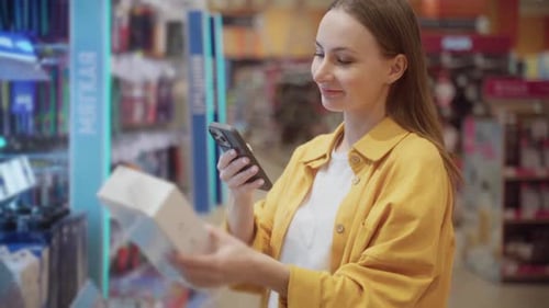 Smart Shopper Scans Purchases for Easier Checkout and Inventory Management in a Retail Store