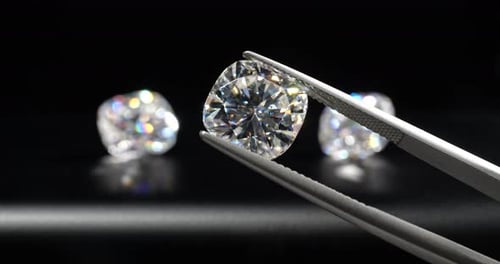 Diamond in Jewelry Tweezers