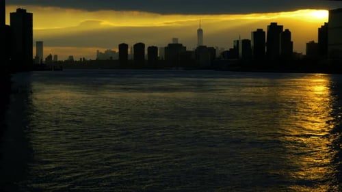 Striking Manhattan skyline with freedom tower in the center