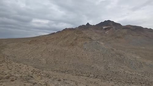 Paysage de montagnes des prairies dans l'ouest de l'Utah. Vue panoramique des montagnes et de la vallée