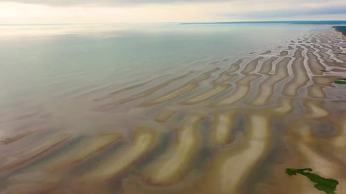 Cape Cod Beach Houses Above Sandy Bluffs with Tide Pools and Expansive Tidal Flats