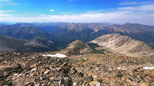 La Plata Peak Gulch Trail 14er vista de Independence Pass Sawatch Range 14er primavera/verano Rocky Mun