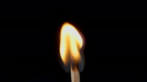 Flamme auf einem Streichholz