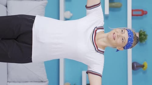 Vertical video of Woman working back muscle. Body building.