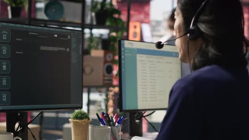 Call Center Agent Using AI Chatbot to Provide Quick and Accurate Replies