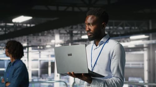 Server Hub IT Professional Managing Storage Arrays Supporting Deep Learning