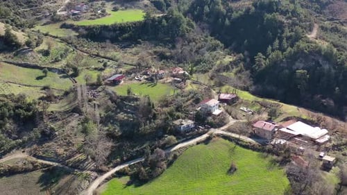 Aerial Village Grünes Plateau