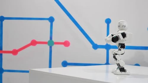 Intelligenter Robotertanz. Humanoider Robotertanz auf dem Podium. Zukünftiges Technologiekonzept. Cool