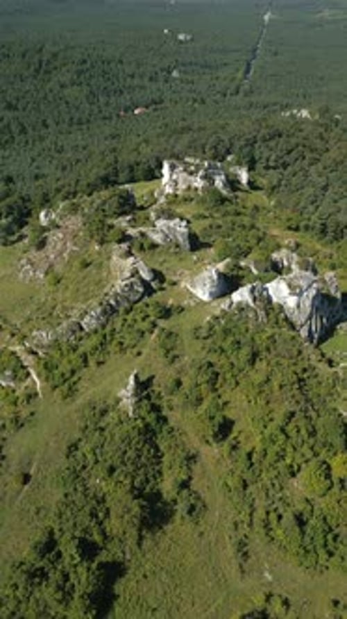 Luftbild der Rocky Green Highlands