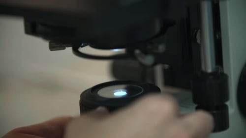 Microscope Manipulation in Lab Setting: Scientific Research