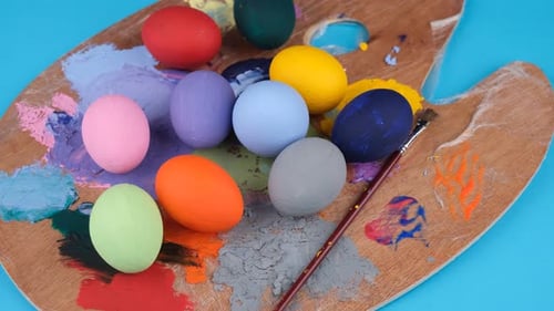coloring colorful eggs