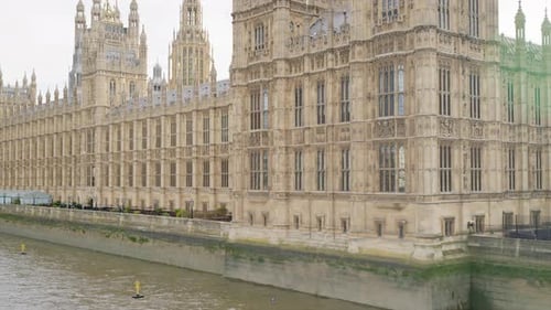 Vista do Palácio de Westminster em Londres, Reino Unido. Vista da ponte de Westminster