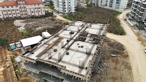 Vuelo aéreo sobre un desarrollo de nuevas construcciones