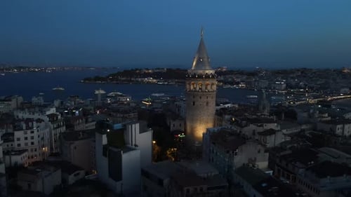 Galataturm bei schlechten Lichtverhältnissen