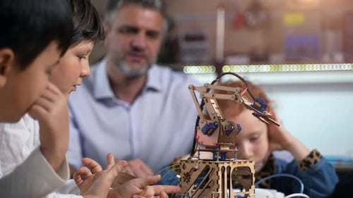 STEM Education Lesson at Robotic Engineering Class