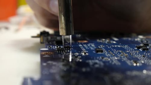 T48, When repairing the motherboard, the chip is unsoldered. Repair and maintenance of computers.