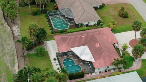 Above View of Screened in Pool and Lanai in Florida Houses