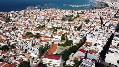 Wunderschöne Innenstadt von Rethymno, Drohnenaufnahme aus der Luft