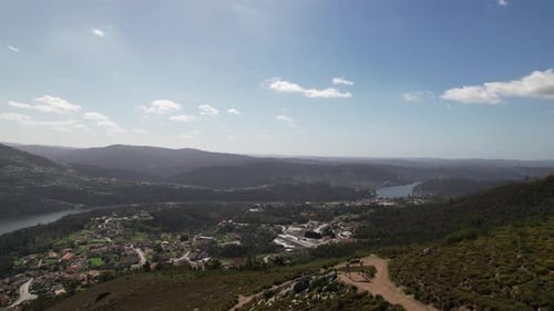 Paisagem natural do Baloiço da Boneca em Portugal