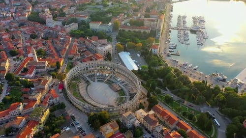 Vue Cinématographique Et Aérienne Du Paysage Urbain De La Croatie, Europe
