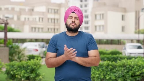 Sikh Indian Man Slow Clapping