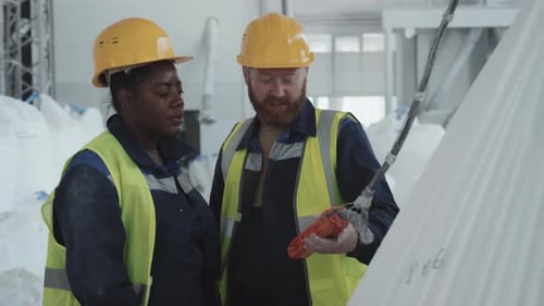 Explaining How To Use Lifting Hoist Controller