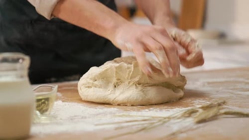 Rohen weißen Teig kneten