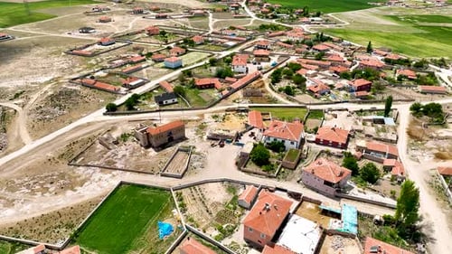 Vista aérea da vila de Red Roof, 4 km, Turquia