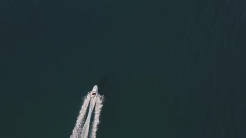 Ships Wake Top View