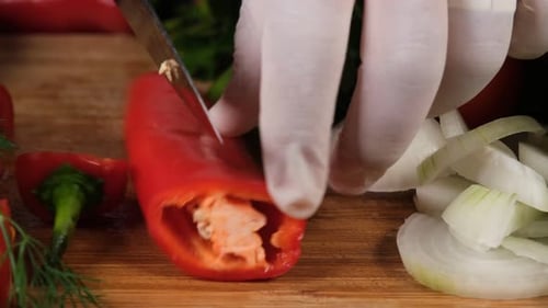Cutting Capia Pepper