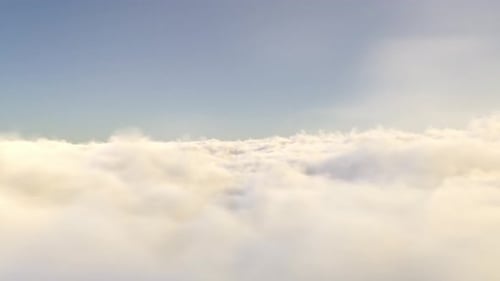 Unendliches Fliegen über dem Kino Morgendämmerung Wolken Sonnenaufgang Hintergrund Nahtlose Schleife