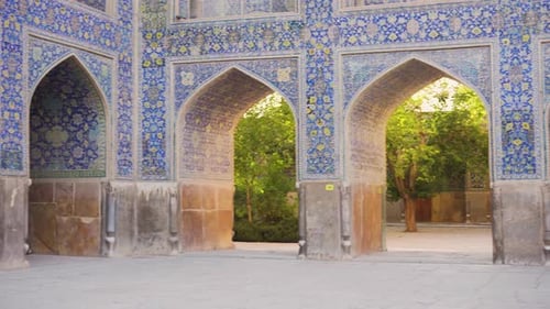 Courtyard of the Shah Mosque (Imam Mosque). Panning motion