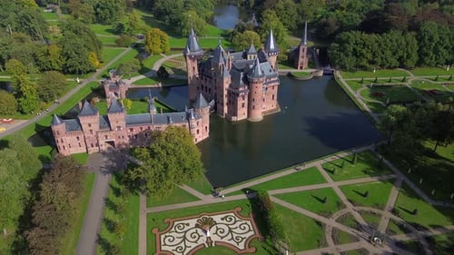 Top view of the largest castle in the Netherlands, De Haar. A beautiful quadcopter flight