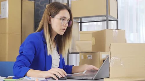 Empresária dona de negócios.