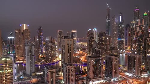 Dubai Cityscape at Dusk: A Stunning Urban View