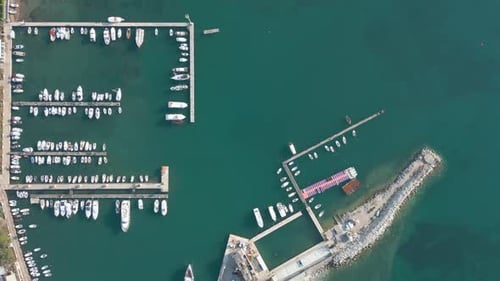 Jachthafen in Budva. Montenegros. Luftbild.