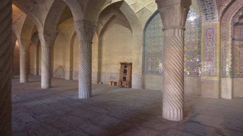 Panning motion of prayer hall of the Vakil Mosque, Shiraz