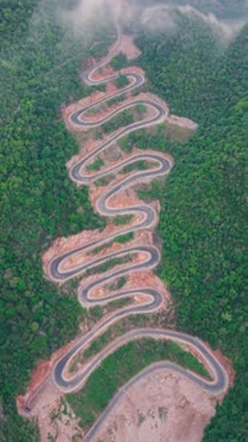 Vue par drone du col de Khau Coc Cha à Cao Bang, Vietnam