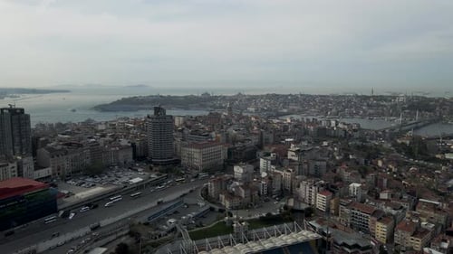 Luftaufnahme des Bezirks Beyoglu auf der europäischen Seite von Istanbul, Türkei.
