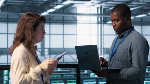 System Administrators Using Notebook Device in Data Center