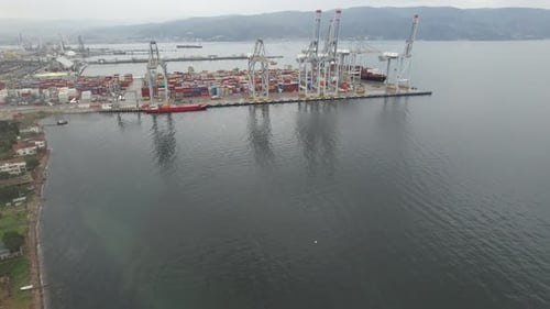 Aerial Cargo Port