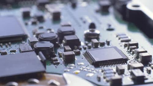 Leiterplatte mit vielen elektrischen Komponenten