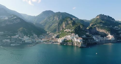 Stunning Aerial Images Capturing the Breathtaking Landscape of the Amalfi Coast, Italy