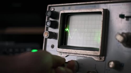 Oscilloscope vintage de réglage des formes d'onde