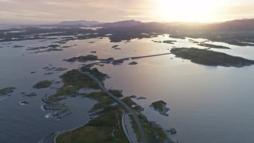 La route de l'océan Atlantique en Norvège, une prouesse technique qui a pris de nombreuses années