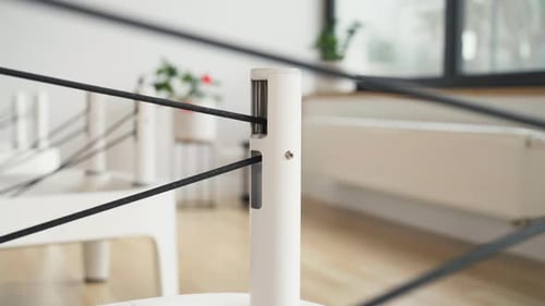 Straps On Risers Of Pilates Reformer - gros plan