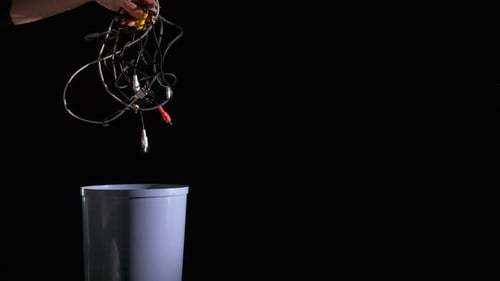 Eco Pollution From Plastic Device